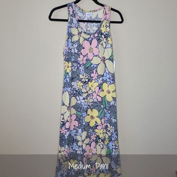 LuLaRoe Dani Dress Medium Floral NEW - Picture 1 of 2